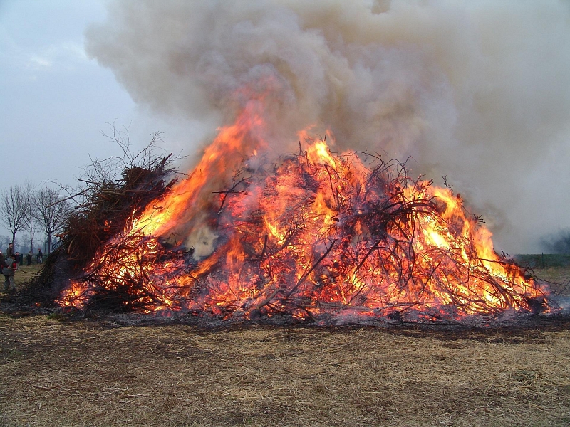 Verrotten statt Verbrennen - es gibt eine sinnvolle und attraktive Alternative zum Osterfeuer