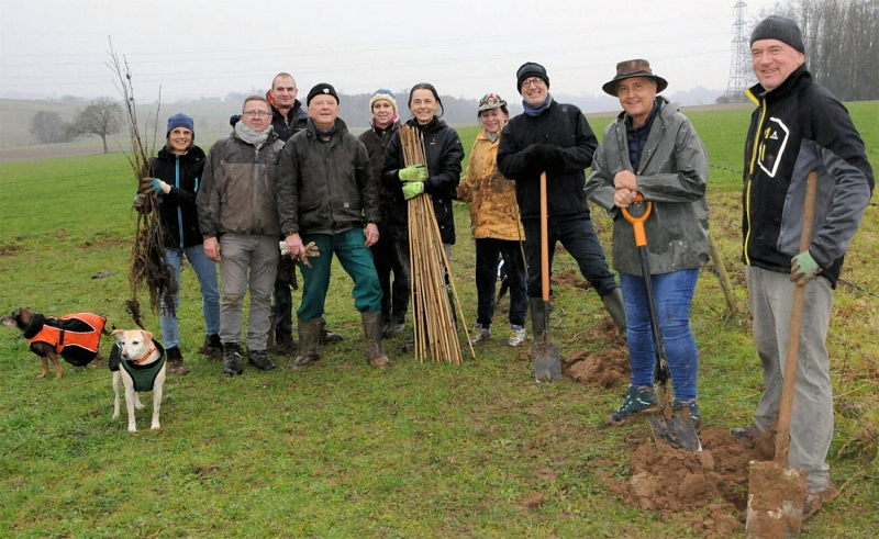Heckenpflanzung Herbst 2024 bei der Ferme Bruckert in F-Waltenheim